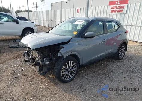 2021 Nissan Kicks Sv Xtronic Cvt z USA, uszkodzony, nr VIN 3N1CP5CV5ML540243